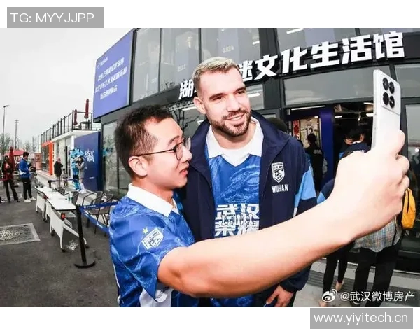 武汉排球队近期状态引发热议球迷与专家各执己见的背后故事 武汉排球队近期状态引发热议球迷与专家各执己见的背后故事